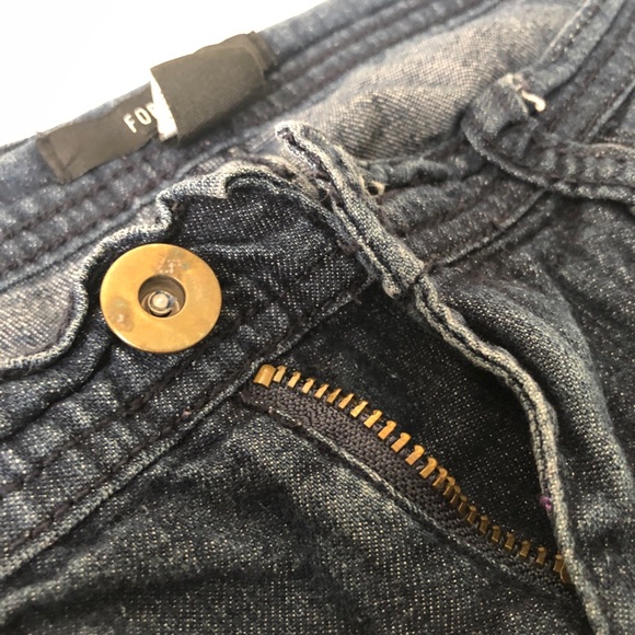 (FREE w/ $25 purchase) Forever 21 jean bundle - Picture 5 of 16